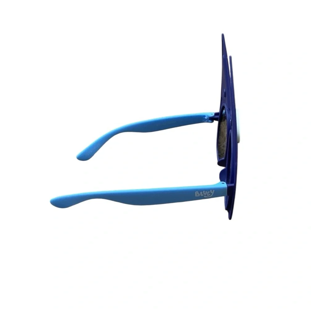 New Without tags Bluey Sunglasses one size kids